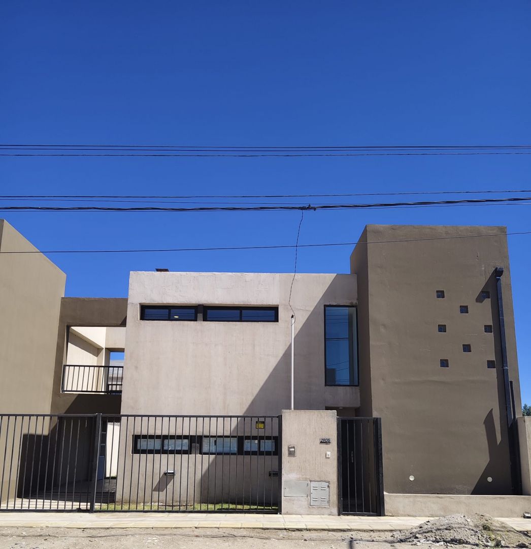 ALQUILER DE CASA EN Neuquén - Confluencia - 1