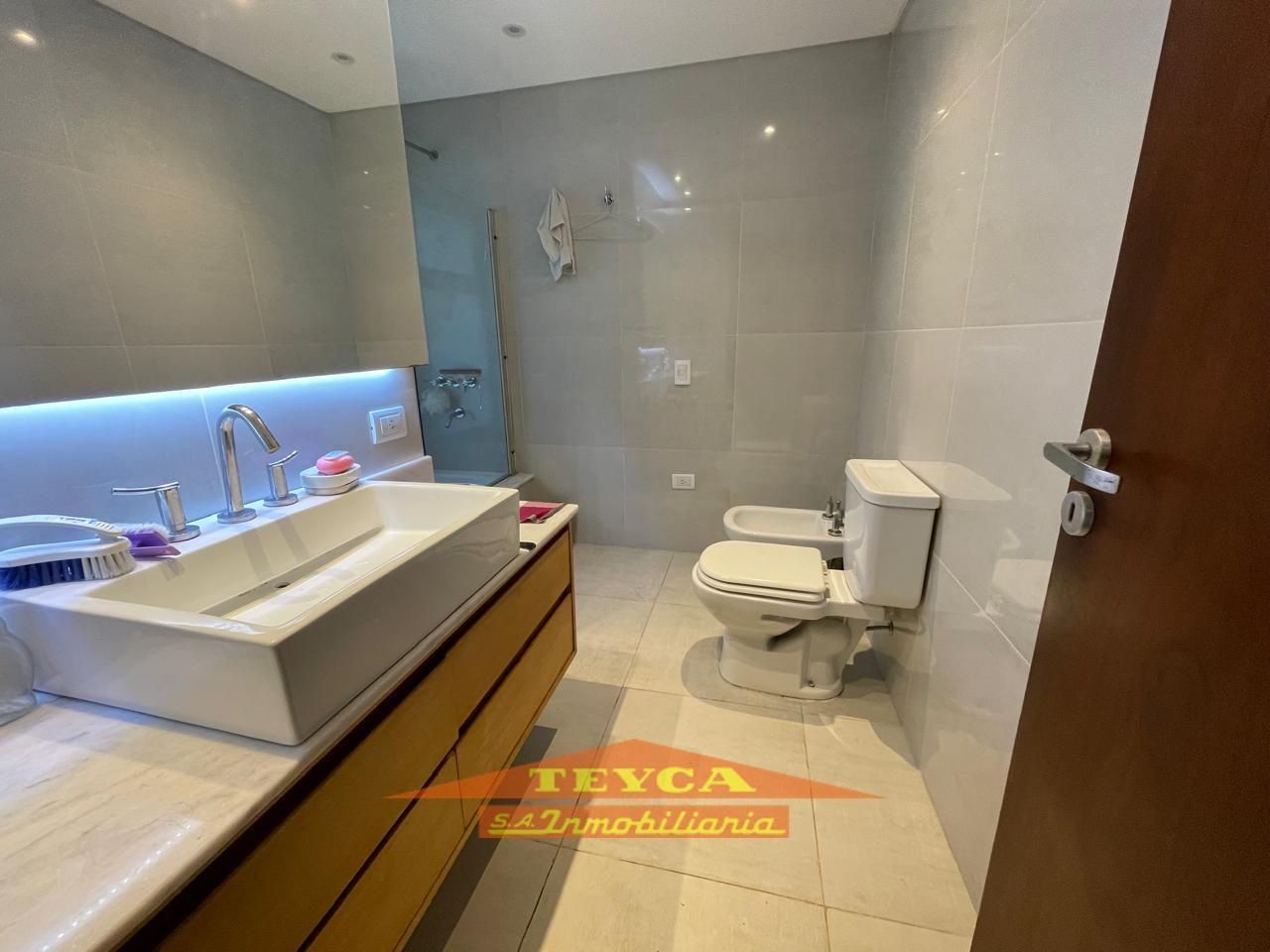 Casa en venta Golf Nuevo 5 ambientes