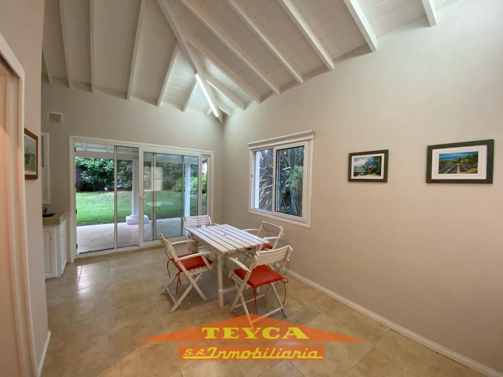 Casa en venta Pinamar Chico 4 ambientes
