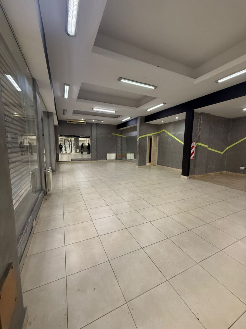 Local Comercial en Alquiler en General San Martin, G.B.A. Zona Norte