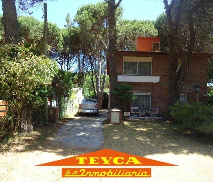Casa en venta Lasalle 3 ambientes