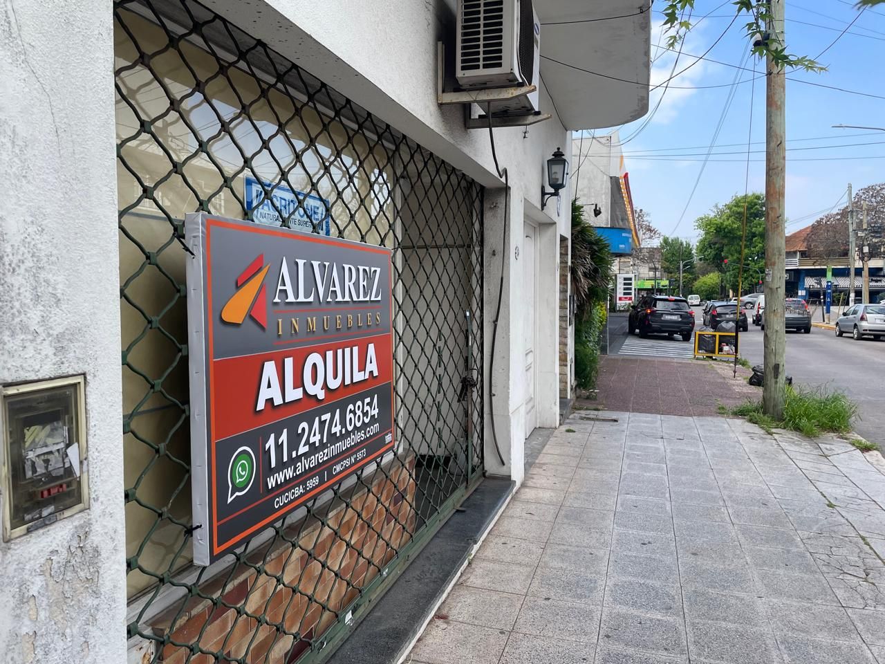 Local Comercial en Cap. J. Bermudez 1500