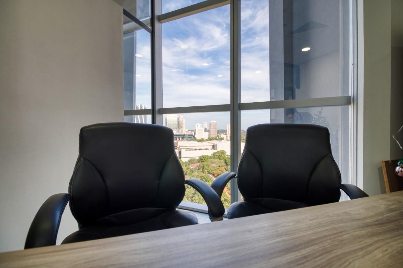Oficina en venta Ycua Sati monoambiente 