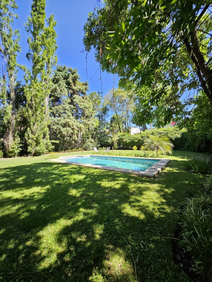 Casa en Venta en Ituzaingo, G.B.A. Zona Oeste