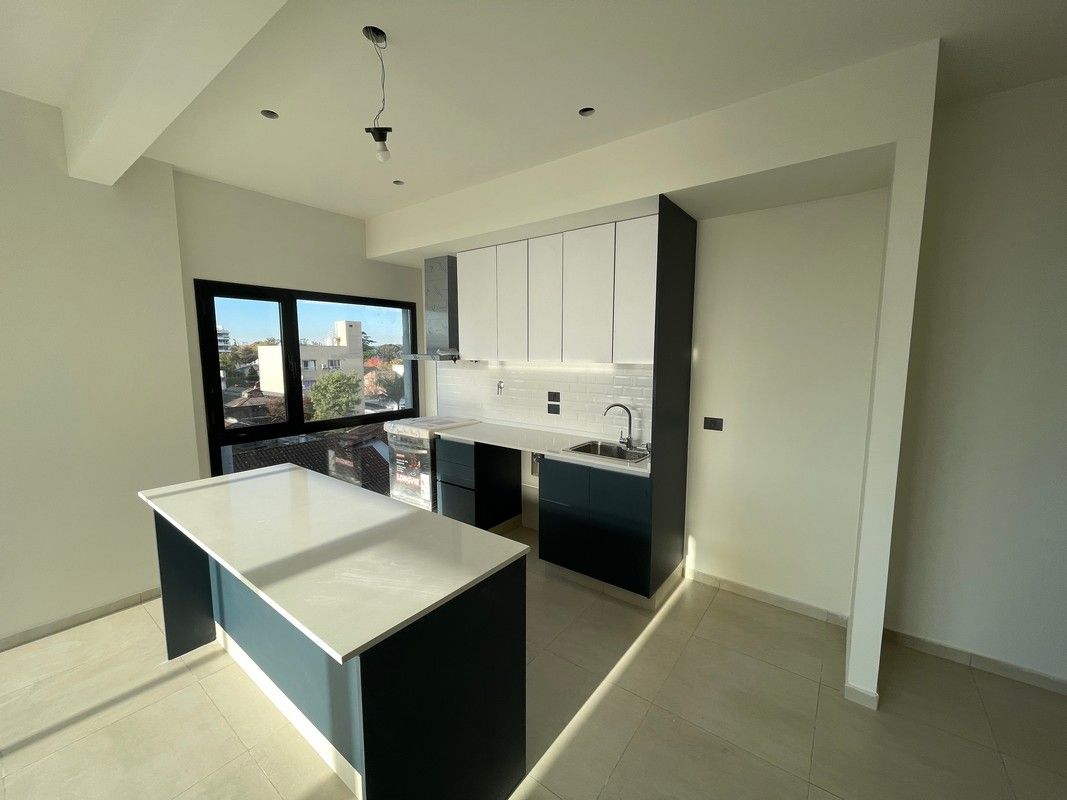 Departamento en Av. RICARDO BALB 400