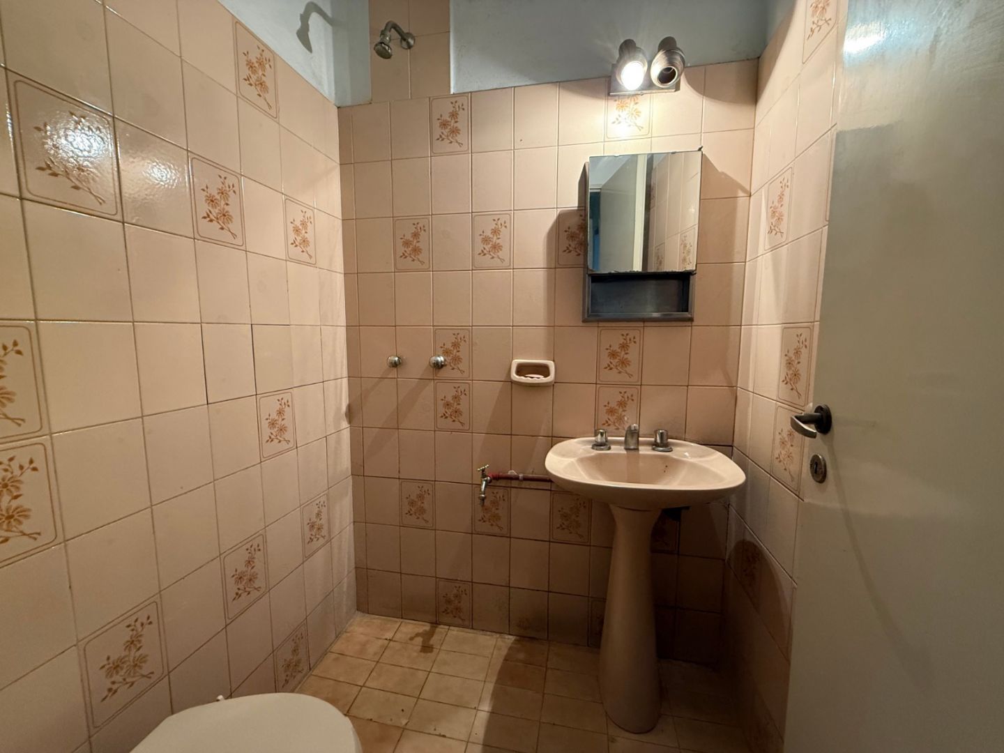 Local Comercial en Alquiler en Moron, G.B.A. Zona Oeste