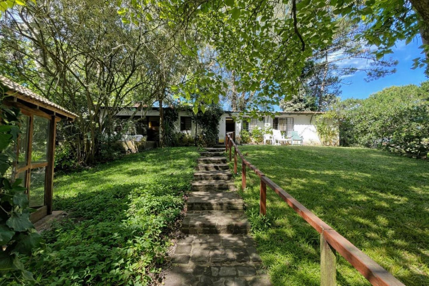 Casa en venta Golf Viejo 5 ambientes