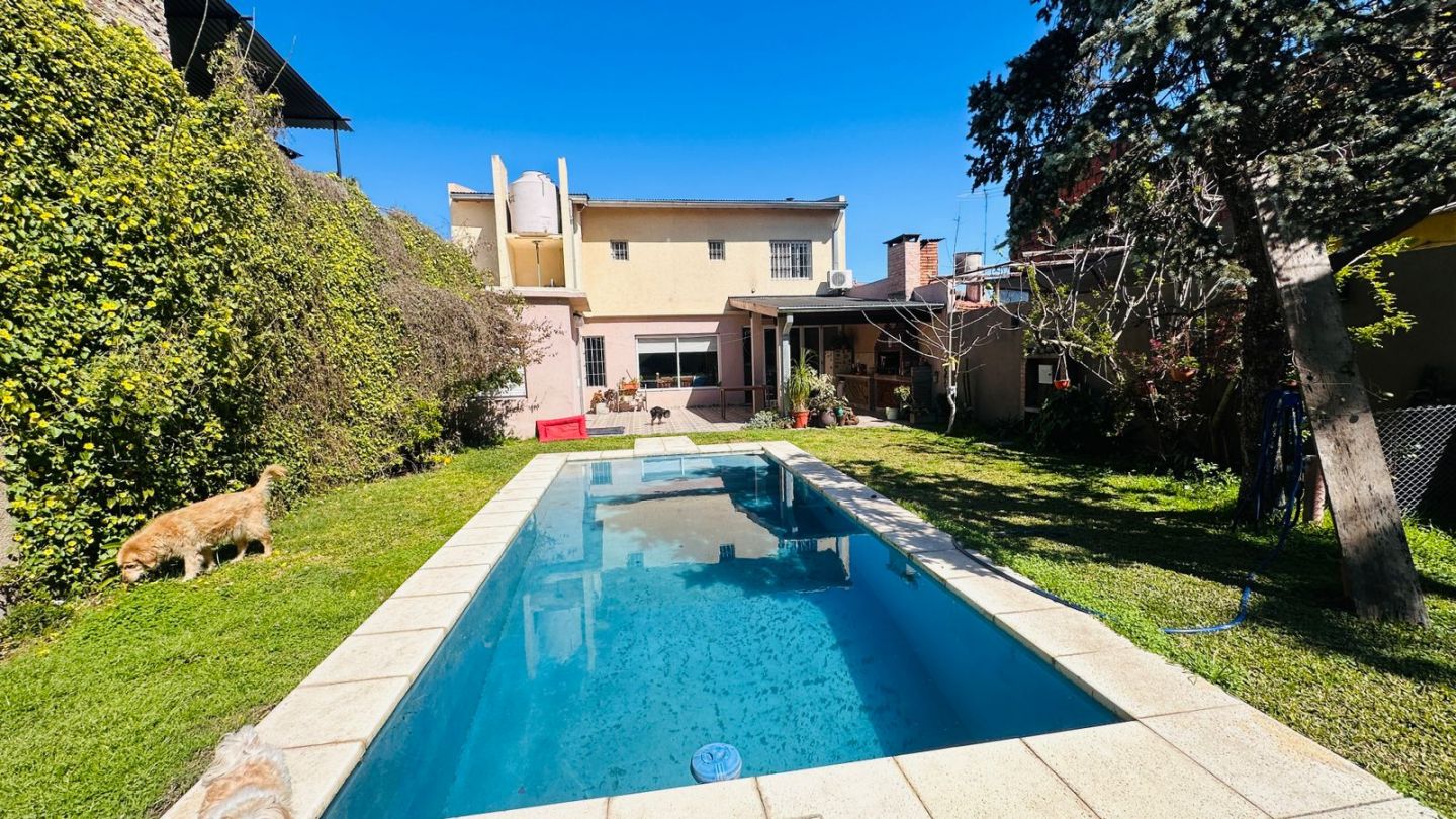 VENTA DE CASA EN José C Paz - 27