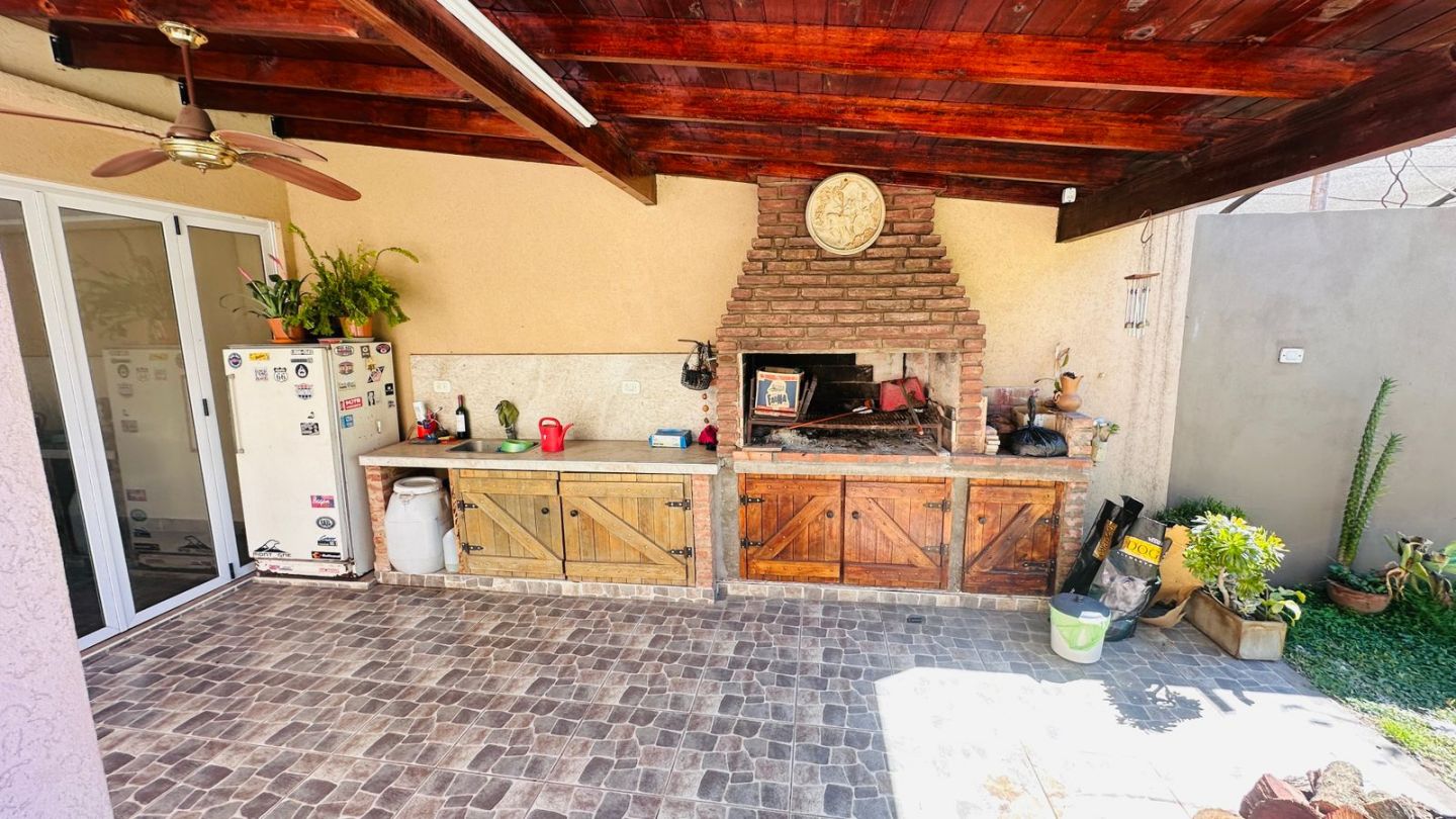 VENTA DE CASA EN José C Paz - 26