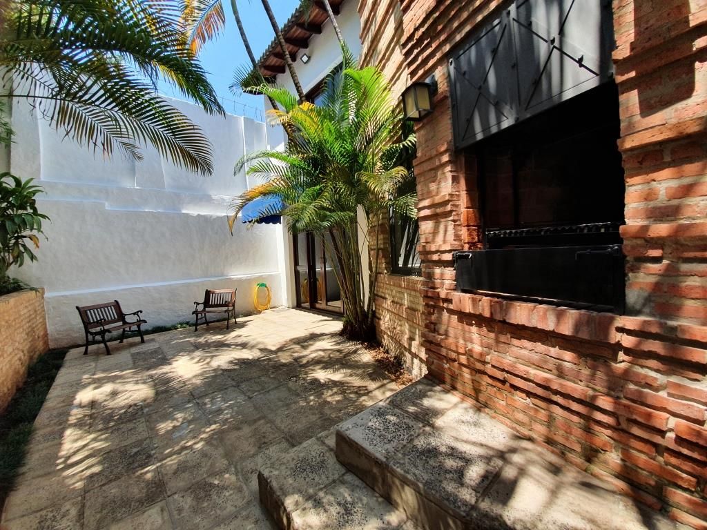 Casa en alquiler Bernardino Caballero 2 dormitorios