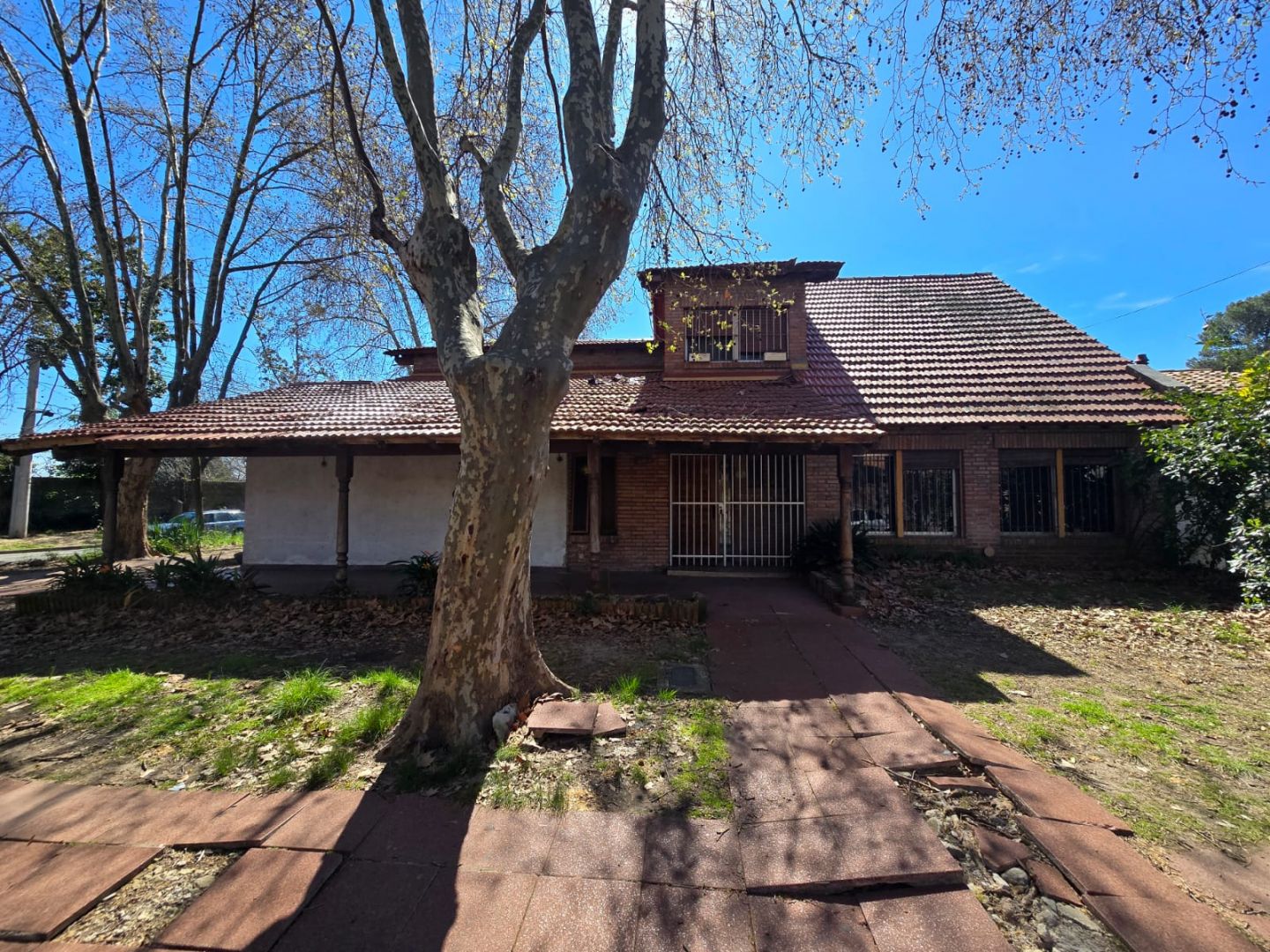 Casa en venta Ciudad Jardín Lomas 7 ambientes