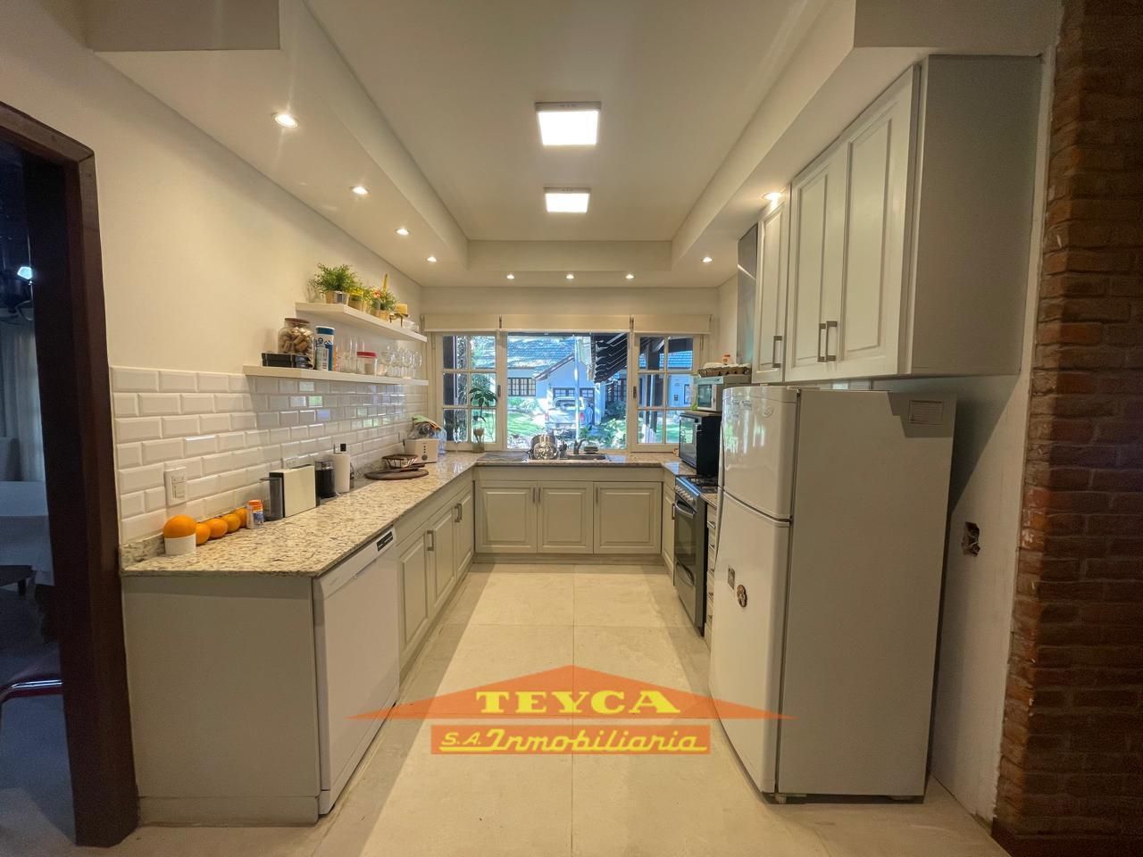 Casa en venta Golf Nuevo 5 ambientes
