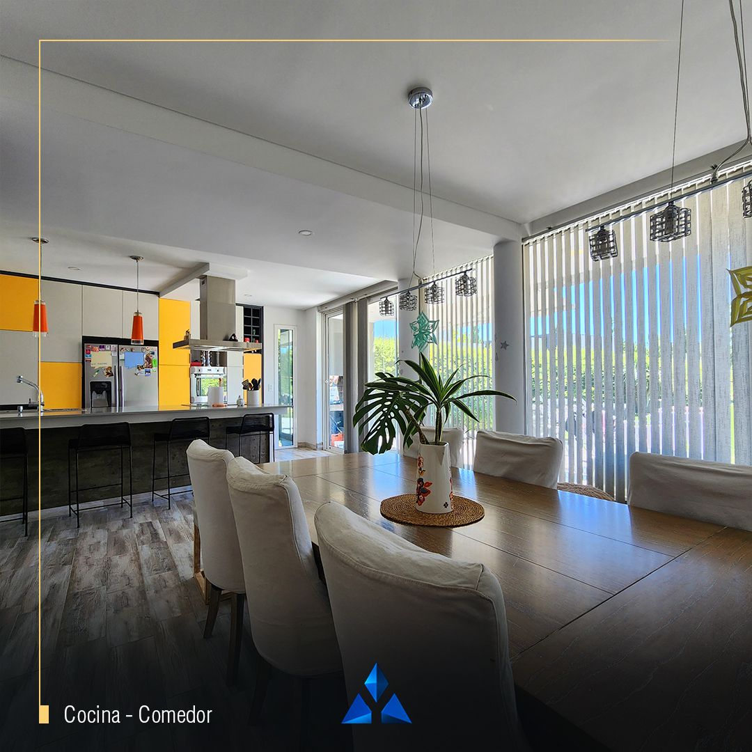 VENTA DE CASA EN General Roca - 8