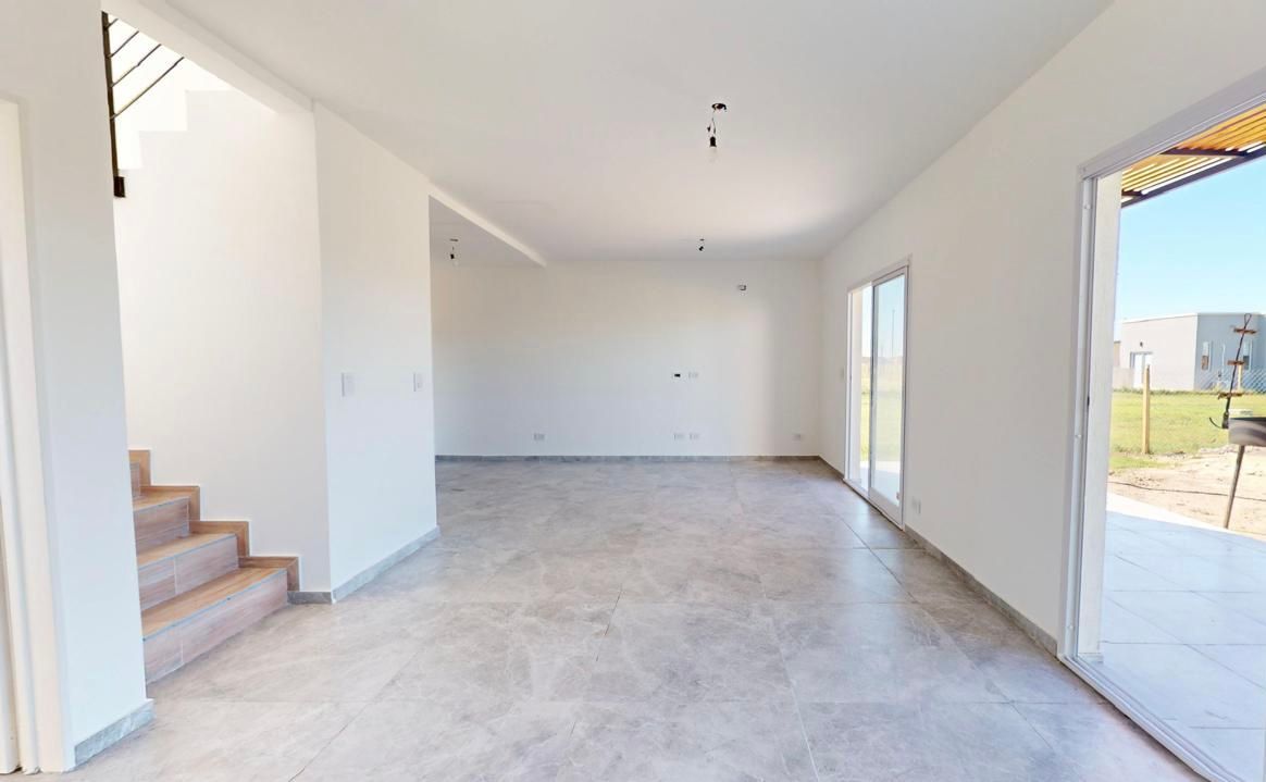 VENTA DE CASA EN Ezeiza - Laguna Azul - 5