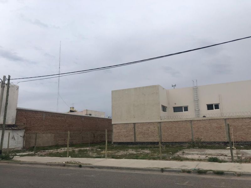 VENTA DE LOTE EN Confluencia - Area Centro Sur - 2