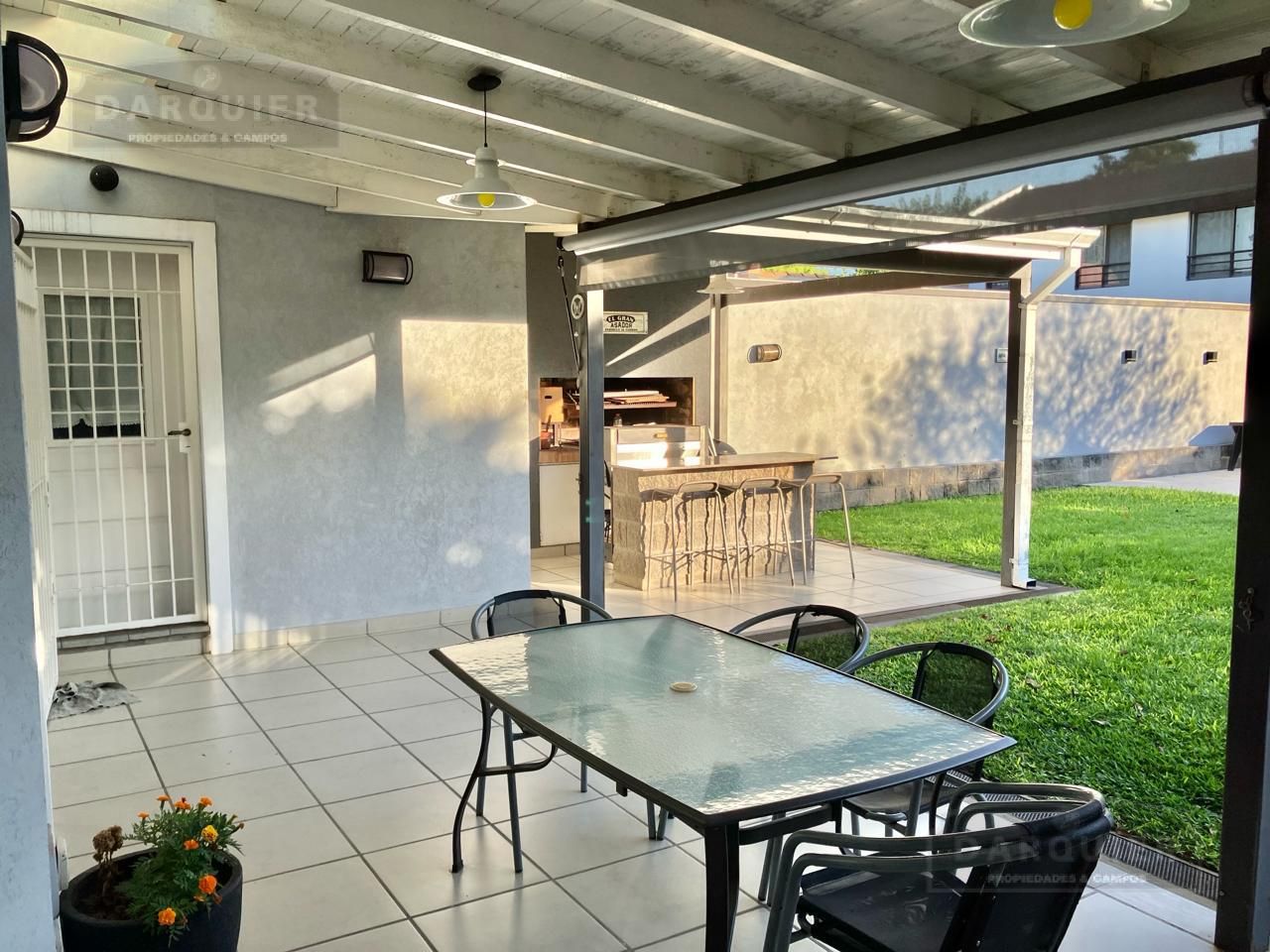 VENTA DE CASA EN G.B.A. Zona Sur - Almirante Brown - 21