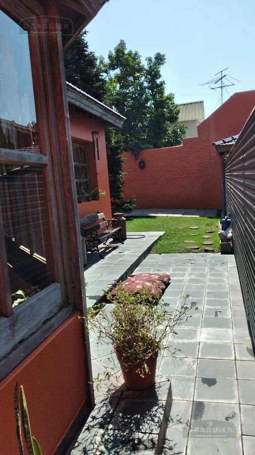 VENTA DE CASA EN G.B.A. Zona Sur - Jose Marmol - 25