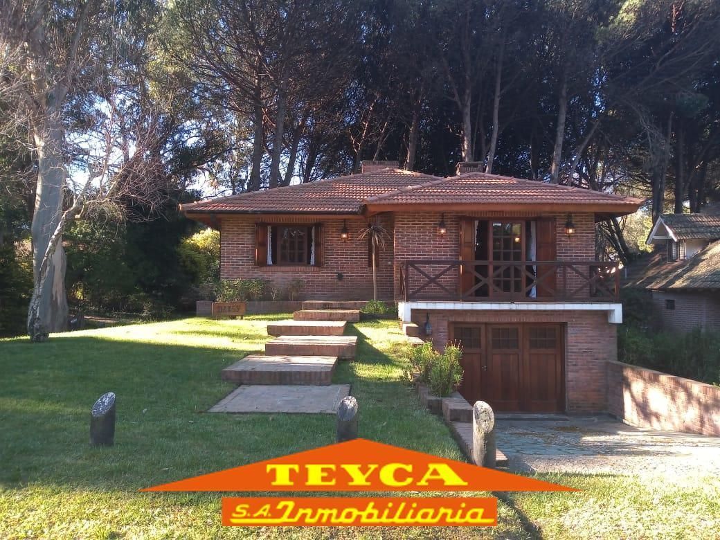 Casa en venta Lasalle 4 ambientes