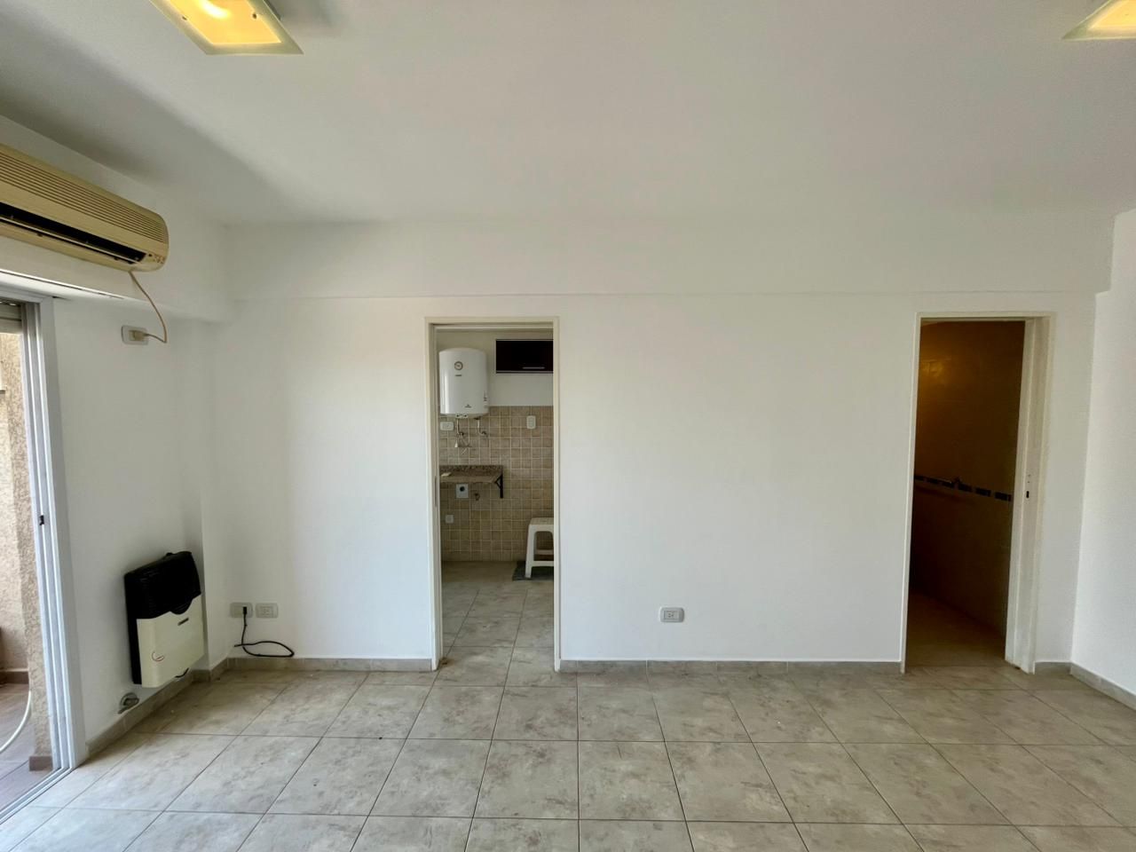ALQUILER DE DEPARTAMENTO EN Tres de Febrero - Caseros - 11