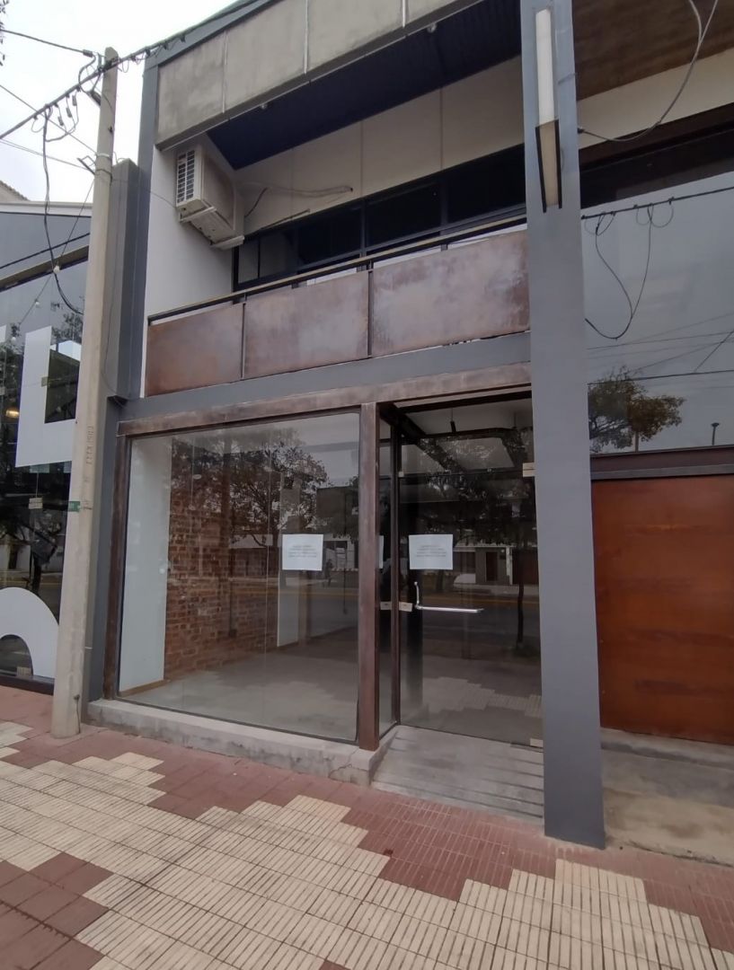 Local Comercial en AV. SAVIO 400