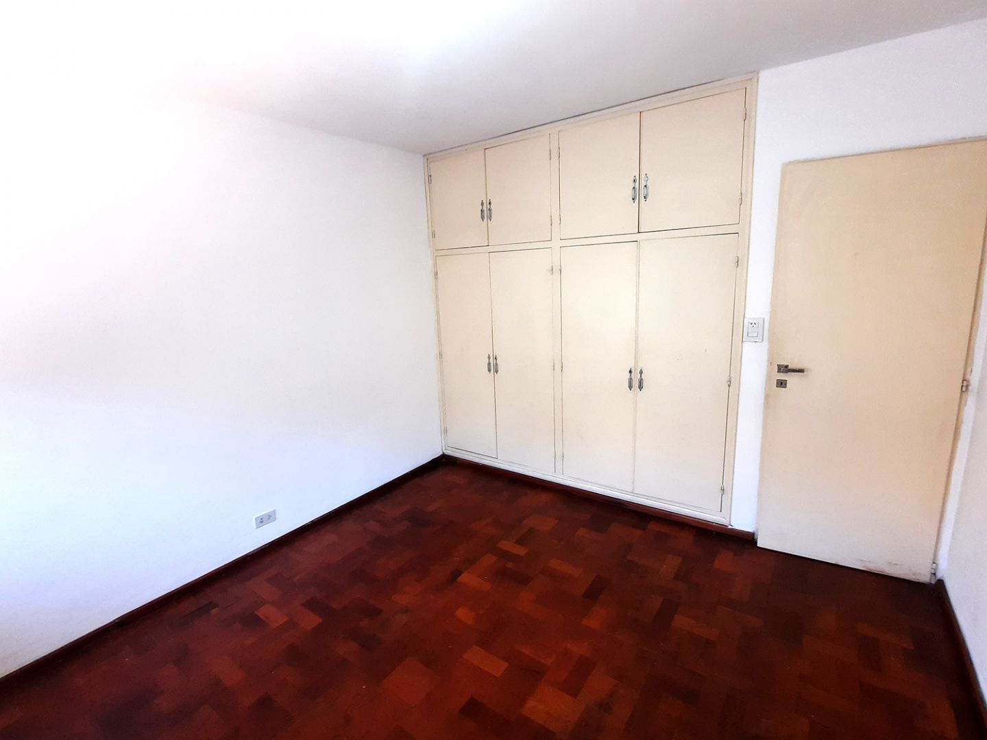 VENTA DE CASA EN San Nicolás de los Arroyos - Centro - 32