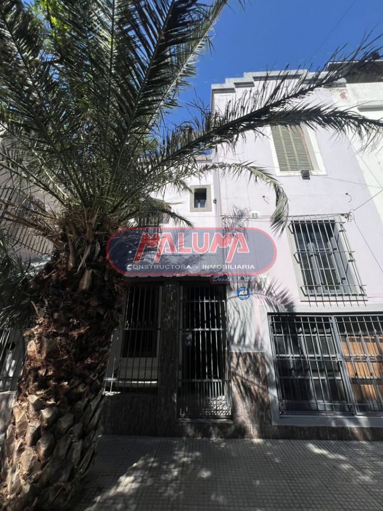 Casa en Miguel Skennon 500