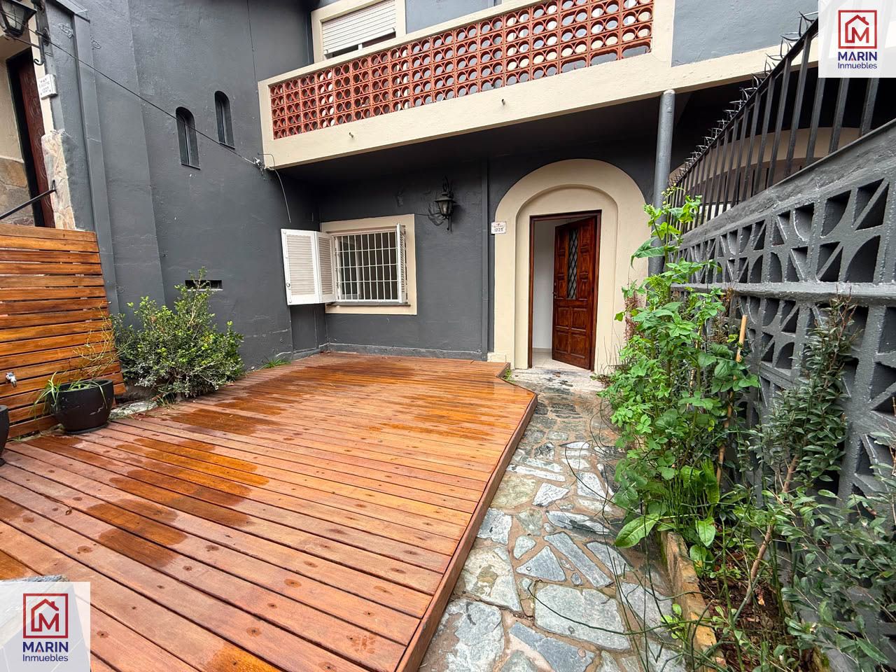 Casa en ricardo gutierre 1200