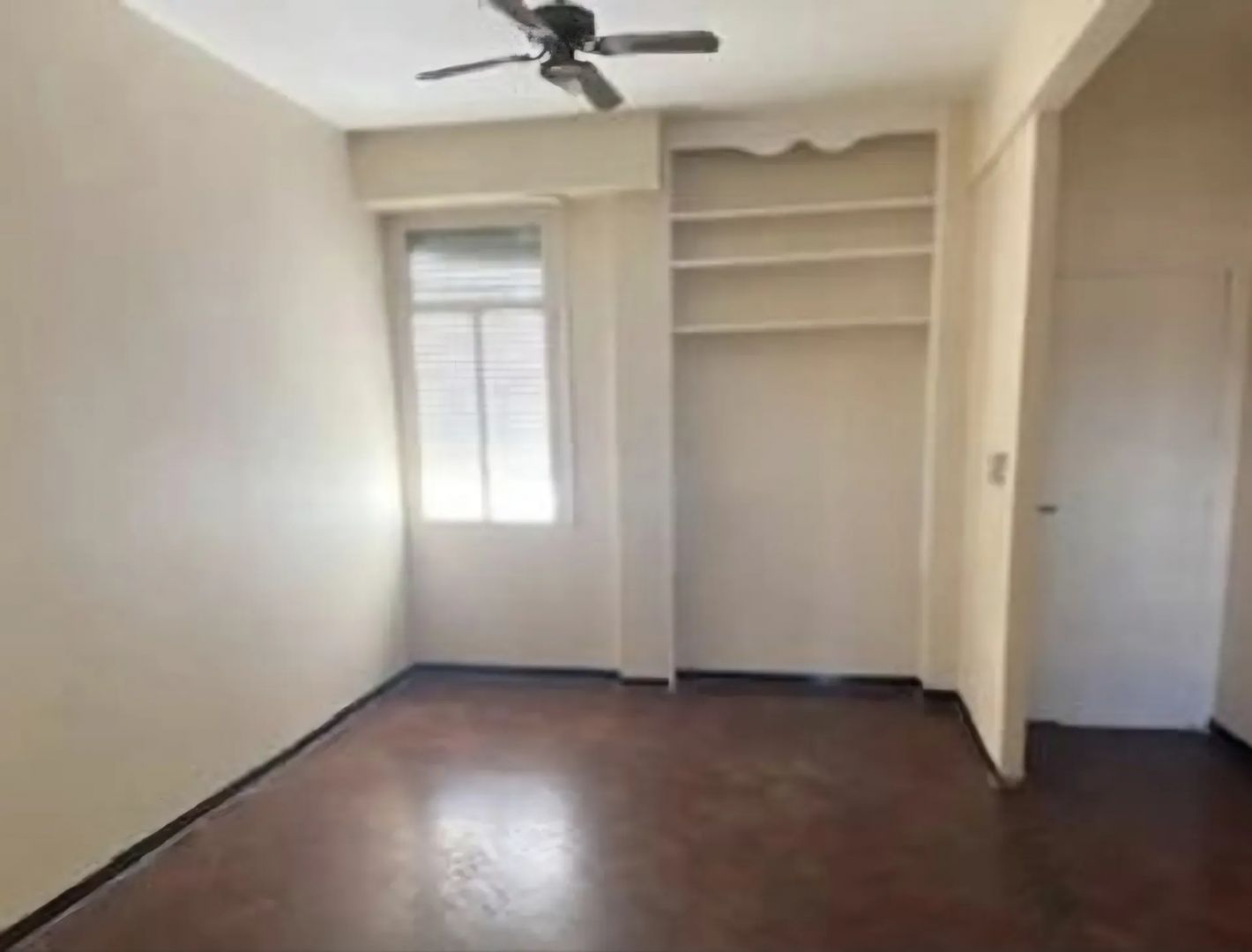 Departamento en Av Independencia 300