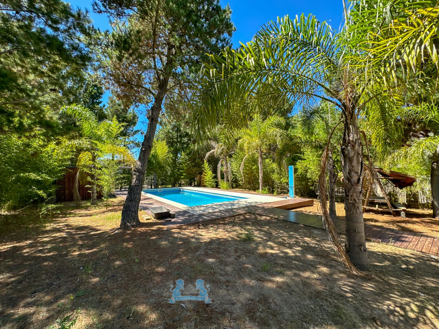 Casa en Barrio Residencial 1 4 ambientes