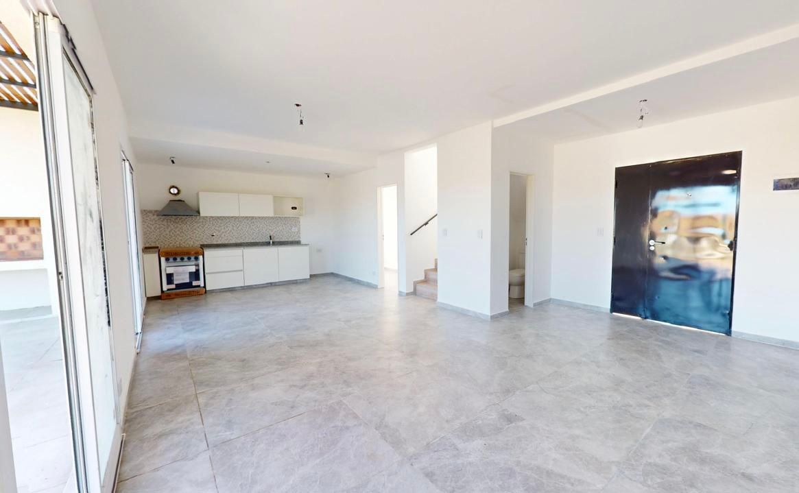 VENTA DE CASA EN Ezeiza - Laguna Azul - 8