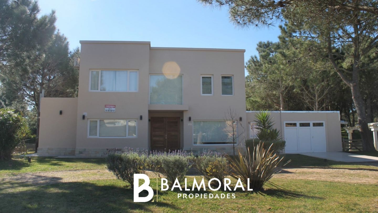 VENTA DE CASA EN Pinamar - La Herradura
