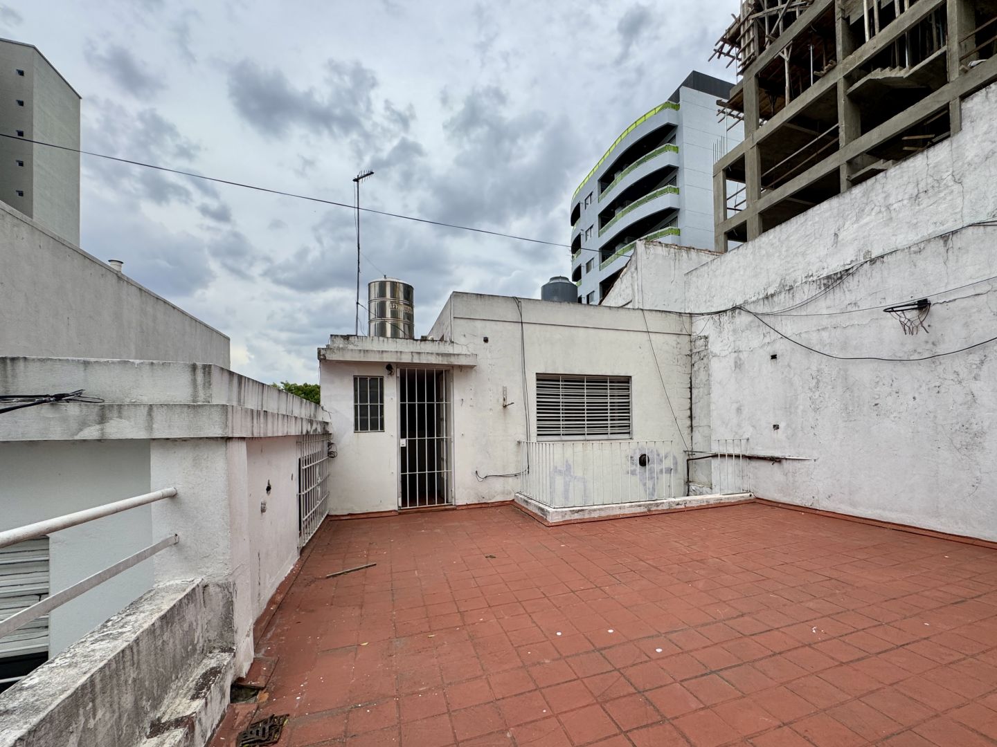 VENTA DE DEPARTAMENTO EN Tres de Febrero - Sáenz Peña - 35