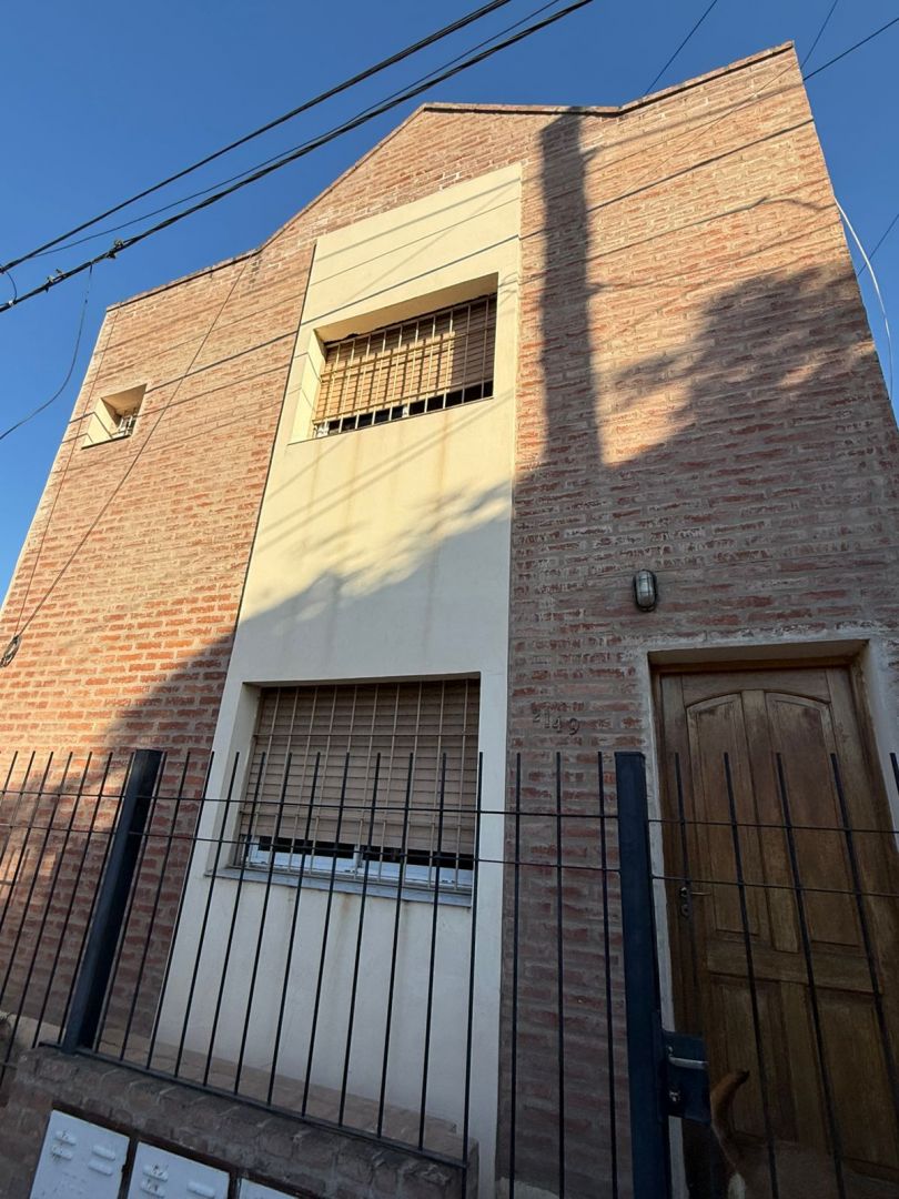Casa en alquiler Obrero 3 ambientes