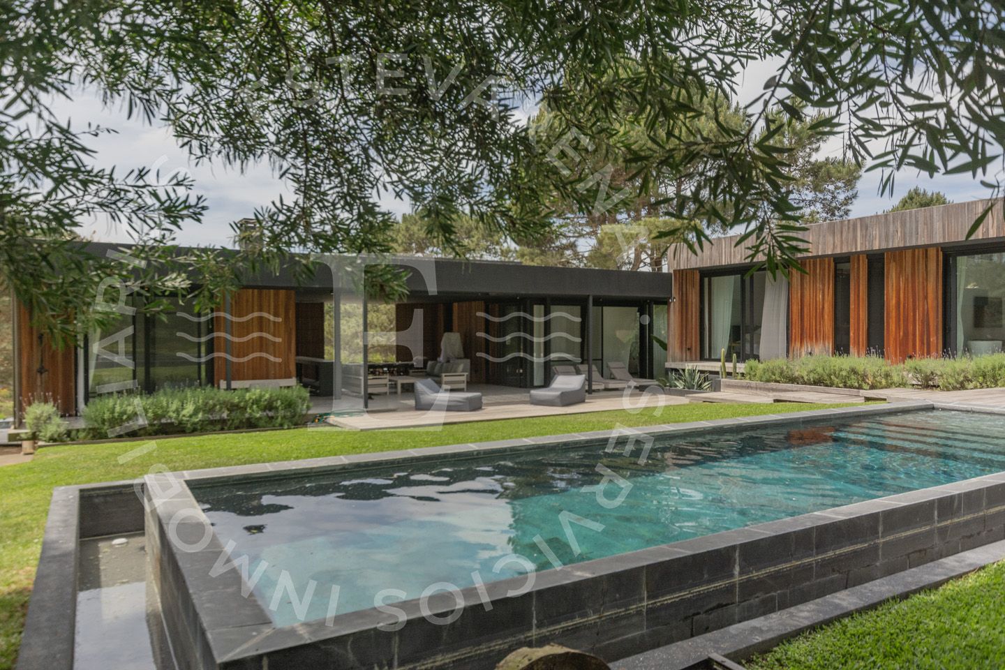 Casa en alquiler temporario Laguna Escondida monoambiente 