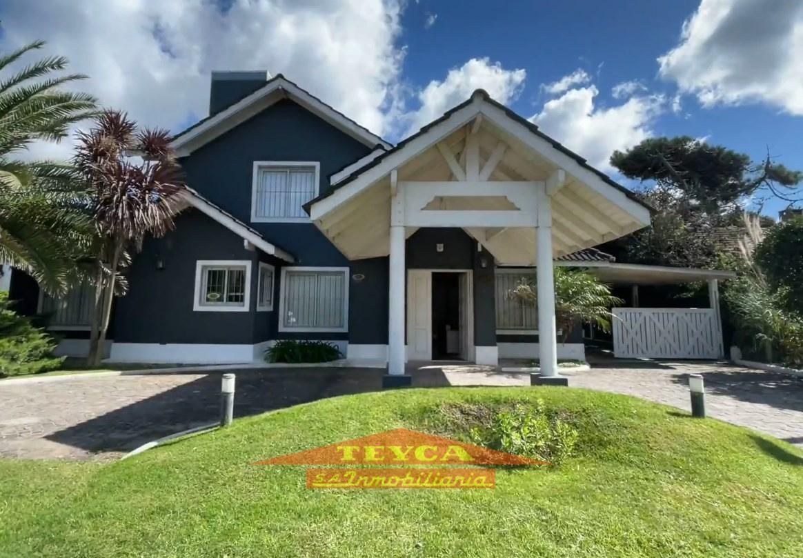 Casa en venta Lasalle 4 ambientes