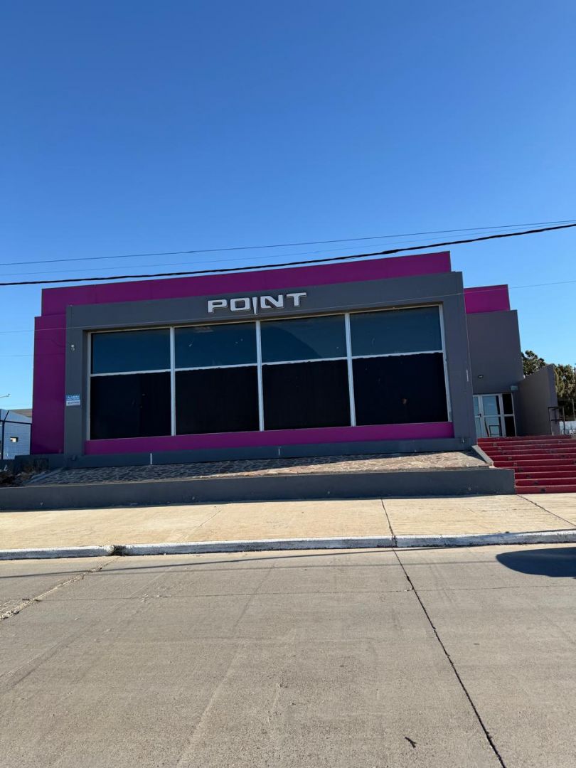 Local Comercial en Alquiler en Caleta Olivia, Santa Cruz