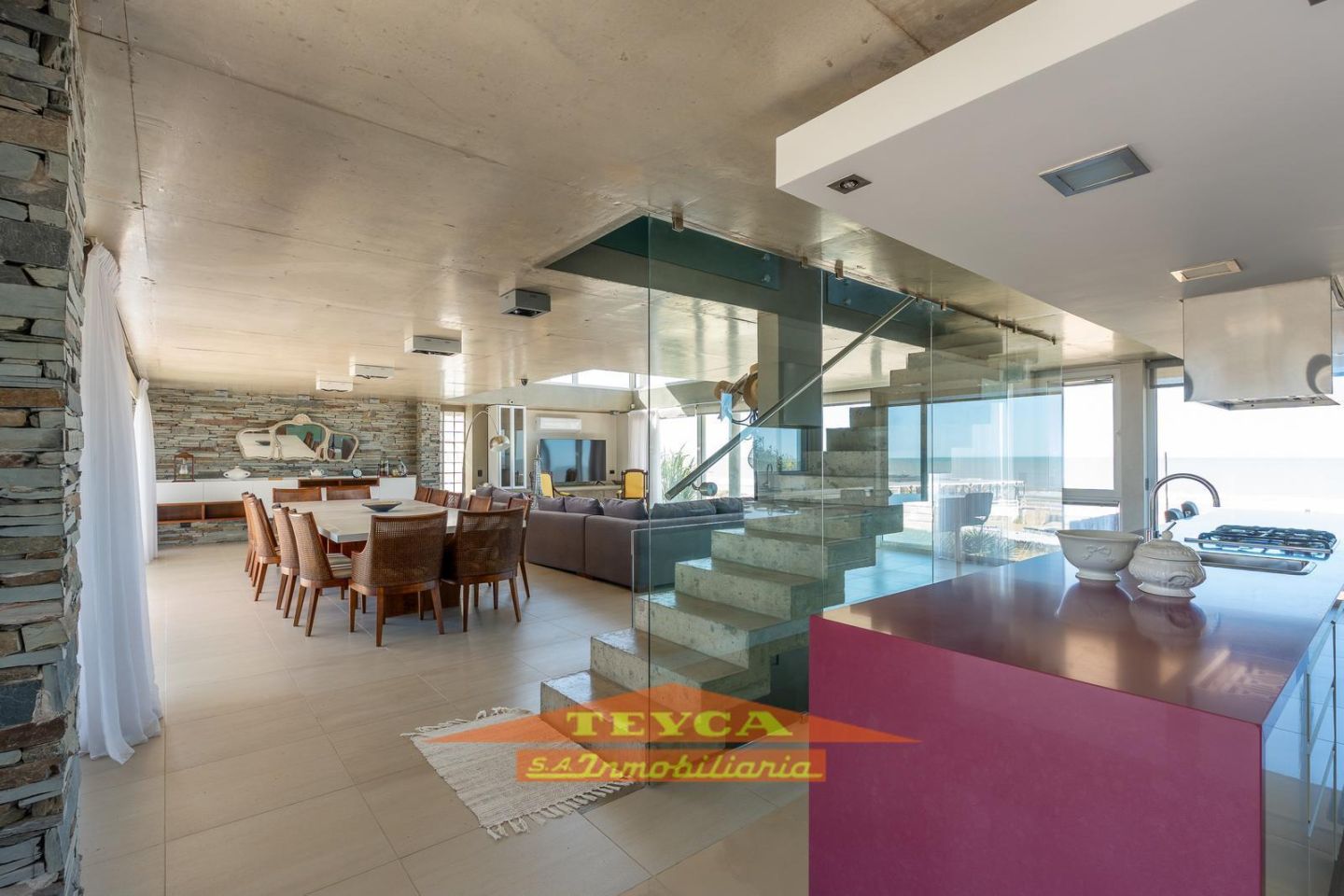 Casa en venta  6 ambientes