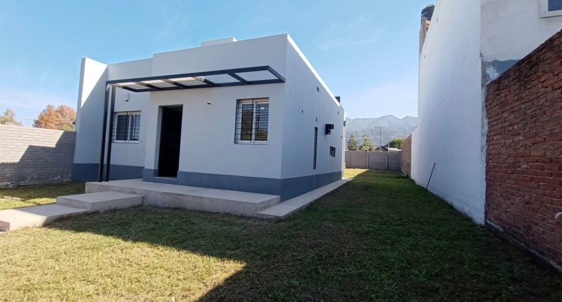 VENTA DE CASA EN Yerba Buena - 3
