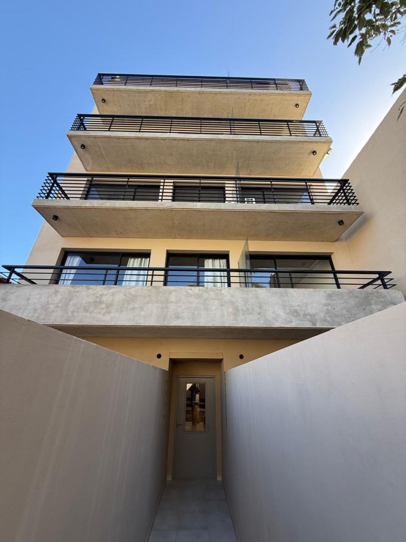 Departamento en AV. MELIAN 3200