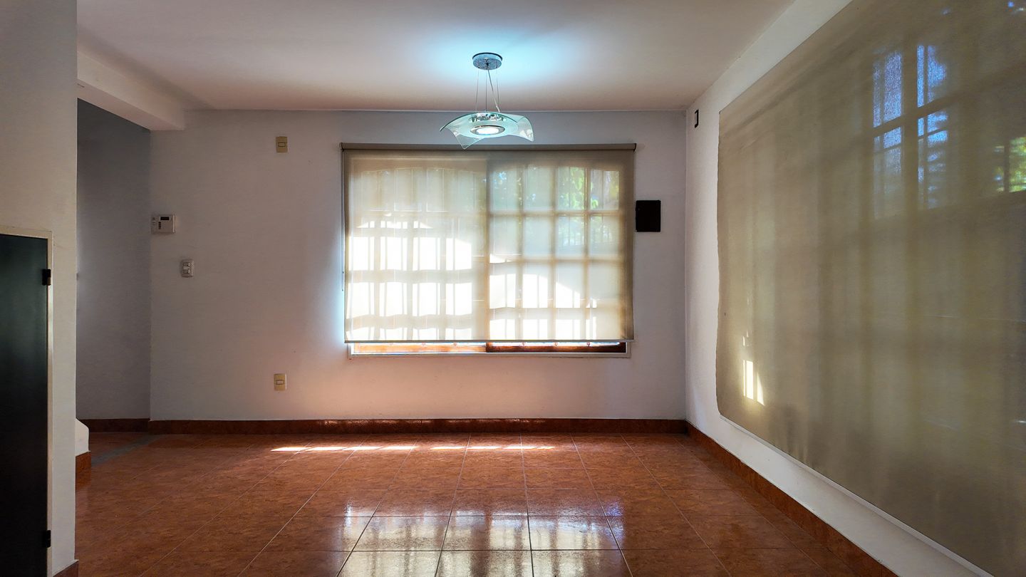 Casa en Venta en Ituzaingo, G.B.A. Zona Oeste