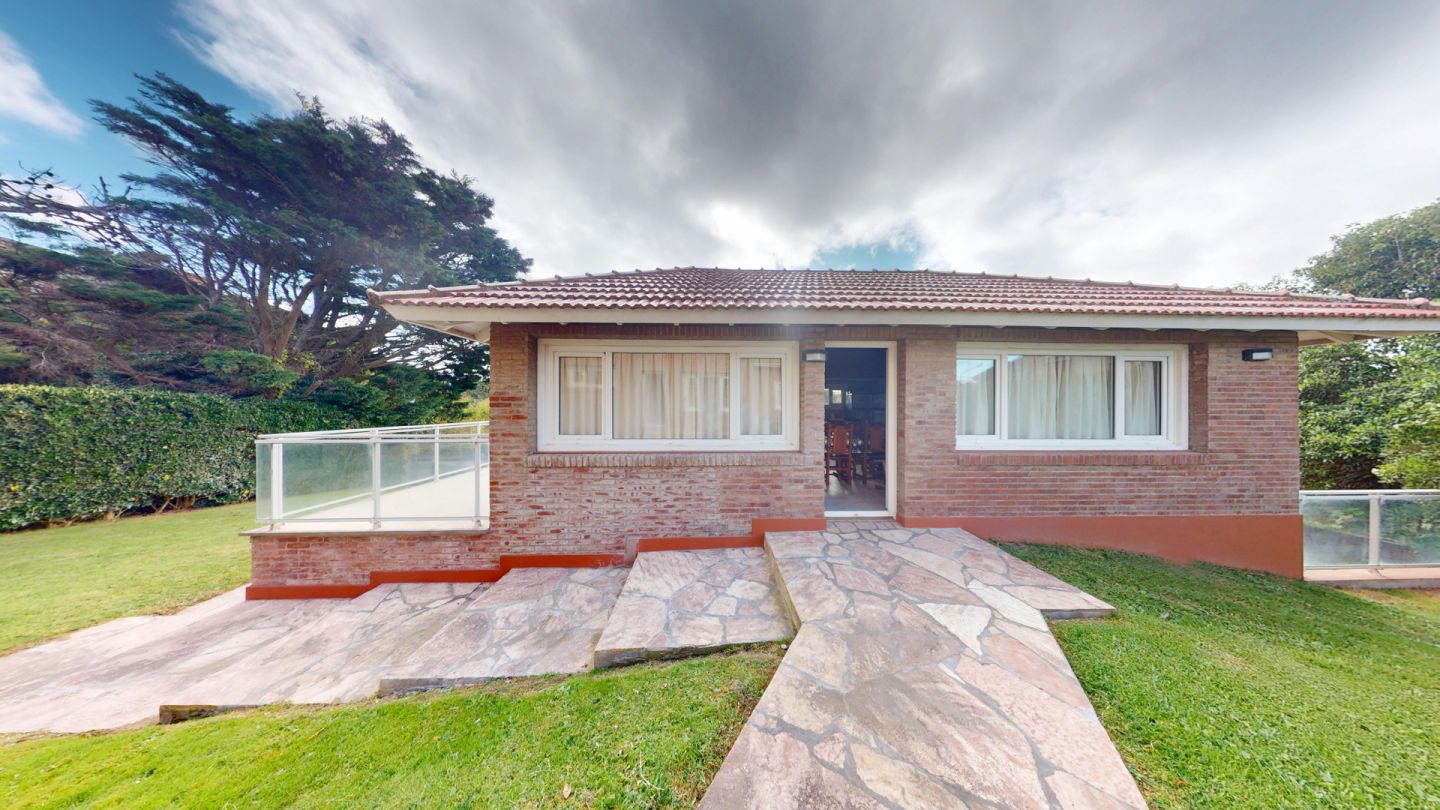VENTA DE CASA EN Pinamar - Centro - 40