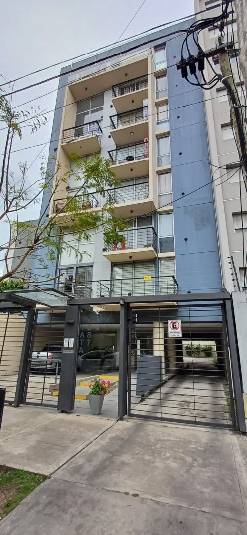 Departamento en Yatay 300