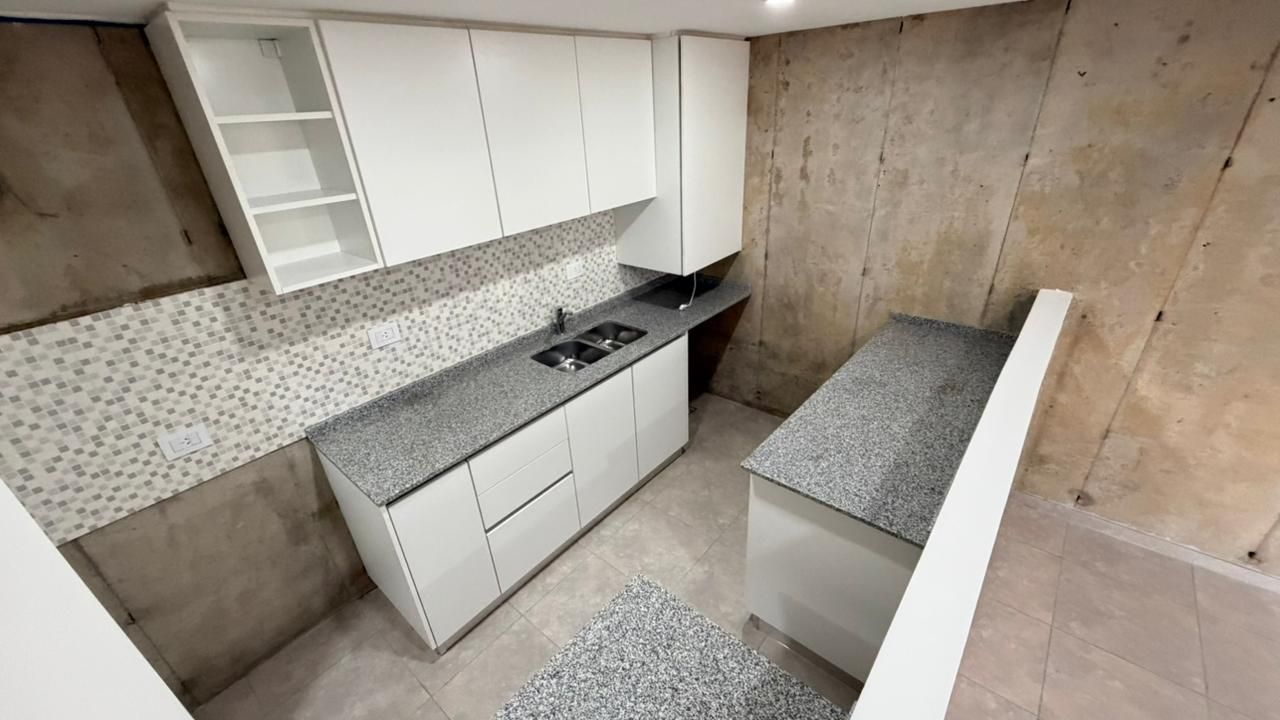 ALQUILER DE CASA EN José C Paz - 7