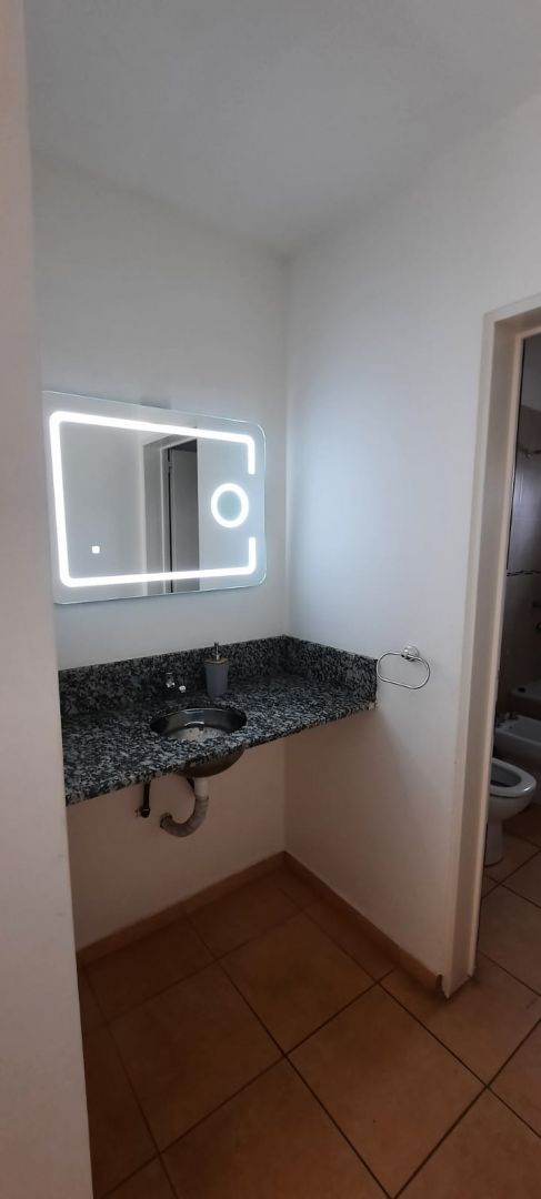 ALQUILER DE CASA EN Centenario - Perticone - 18