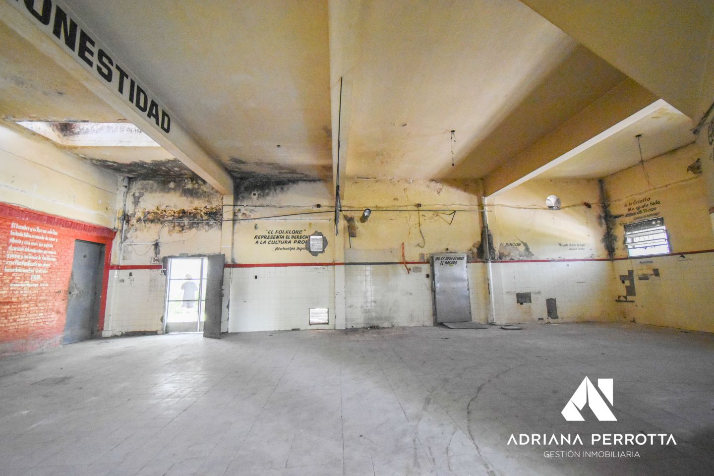 LOCAL EN VENTA