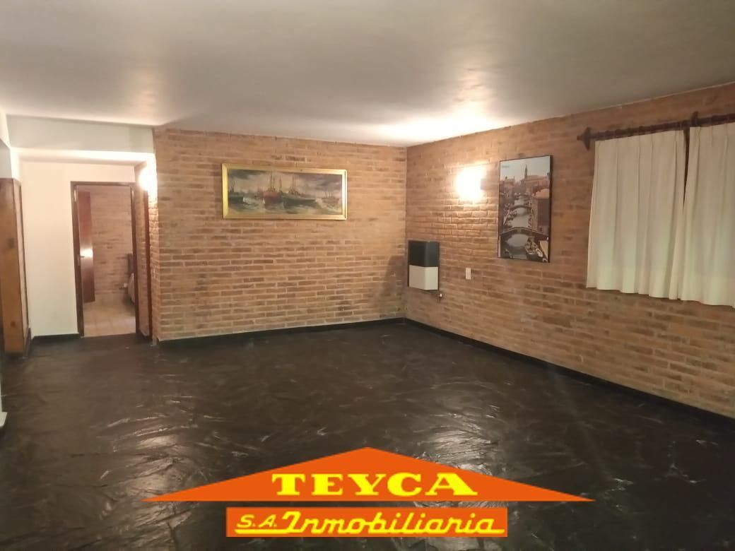 Casa en venta Lasalle 4 ambientes