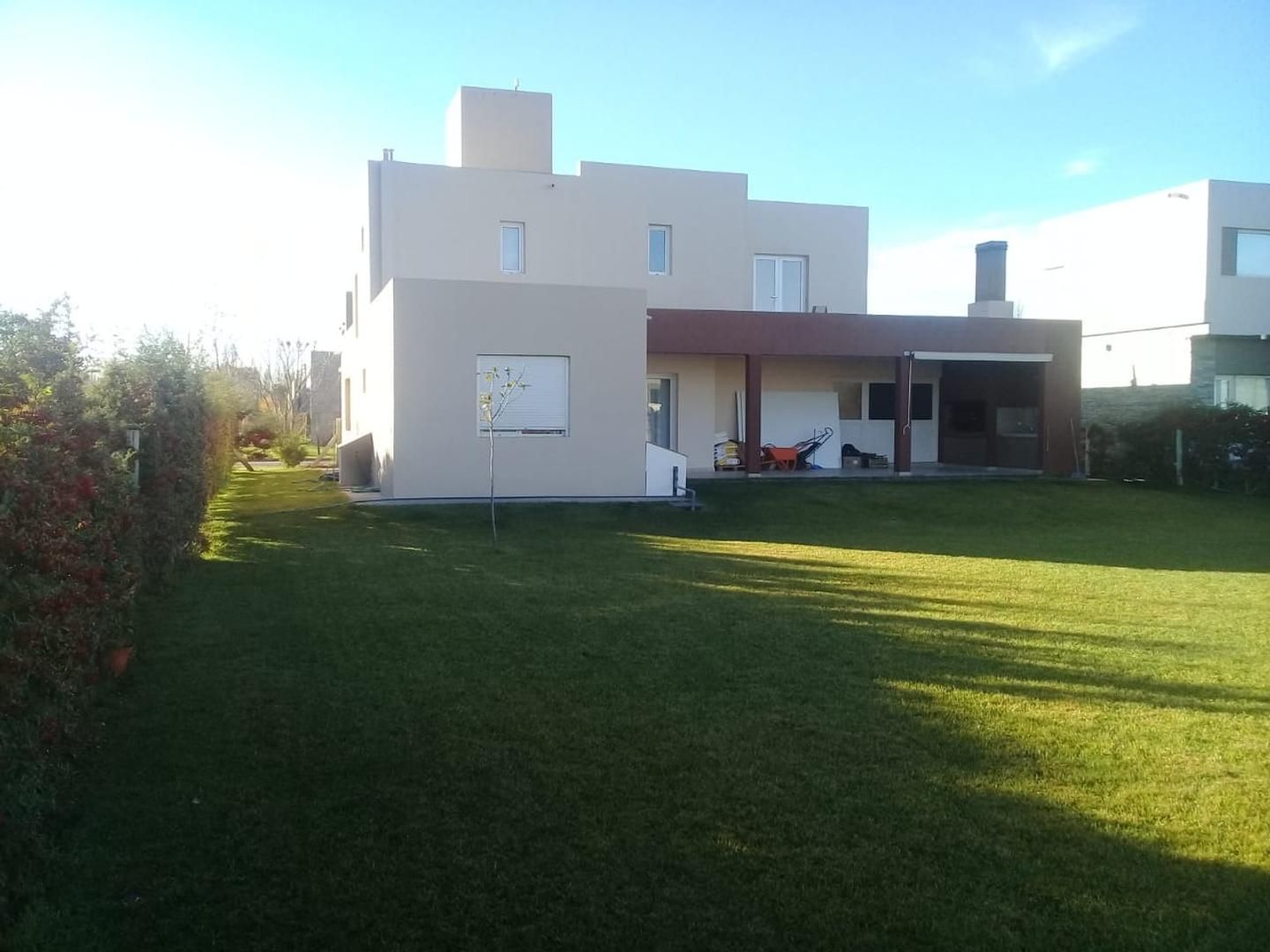 Casa EN ALQUILER
