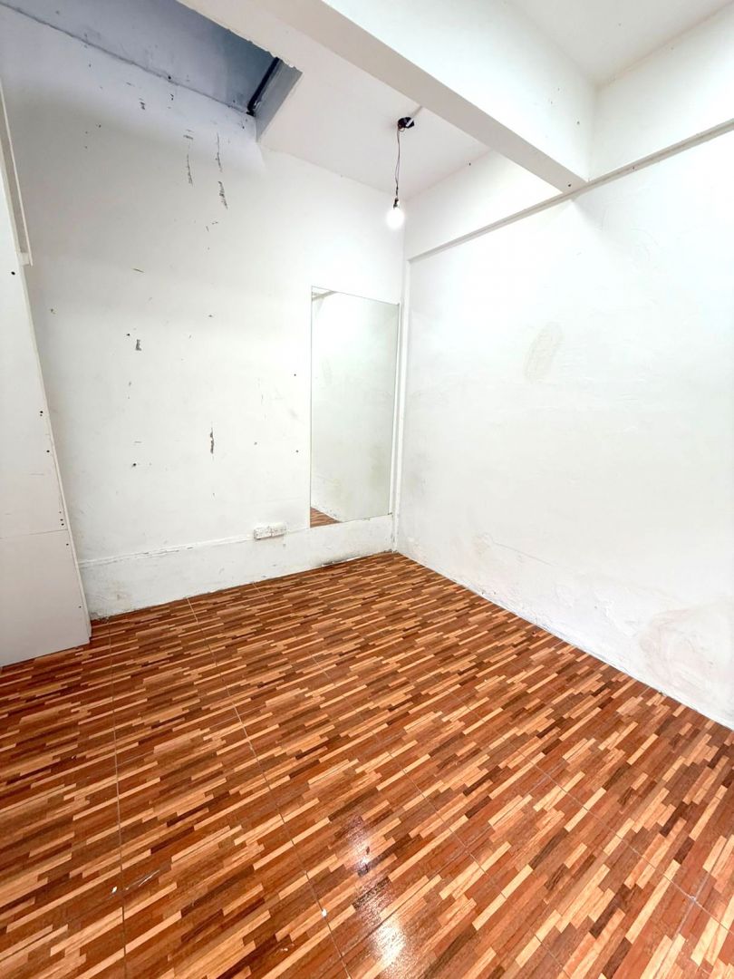Local Comercial en Alquiler en General San Martin, G.B.A. Zona Norte