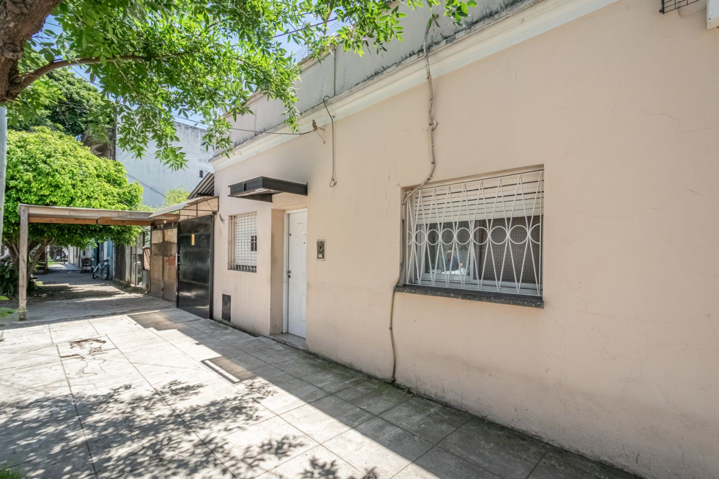 VENTA DE CASA EN Tres de Febrero - Loma Hermosa - 42