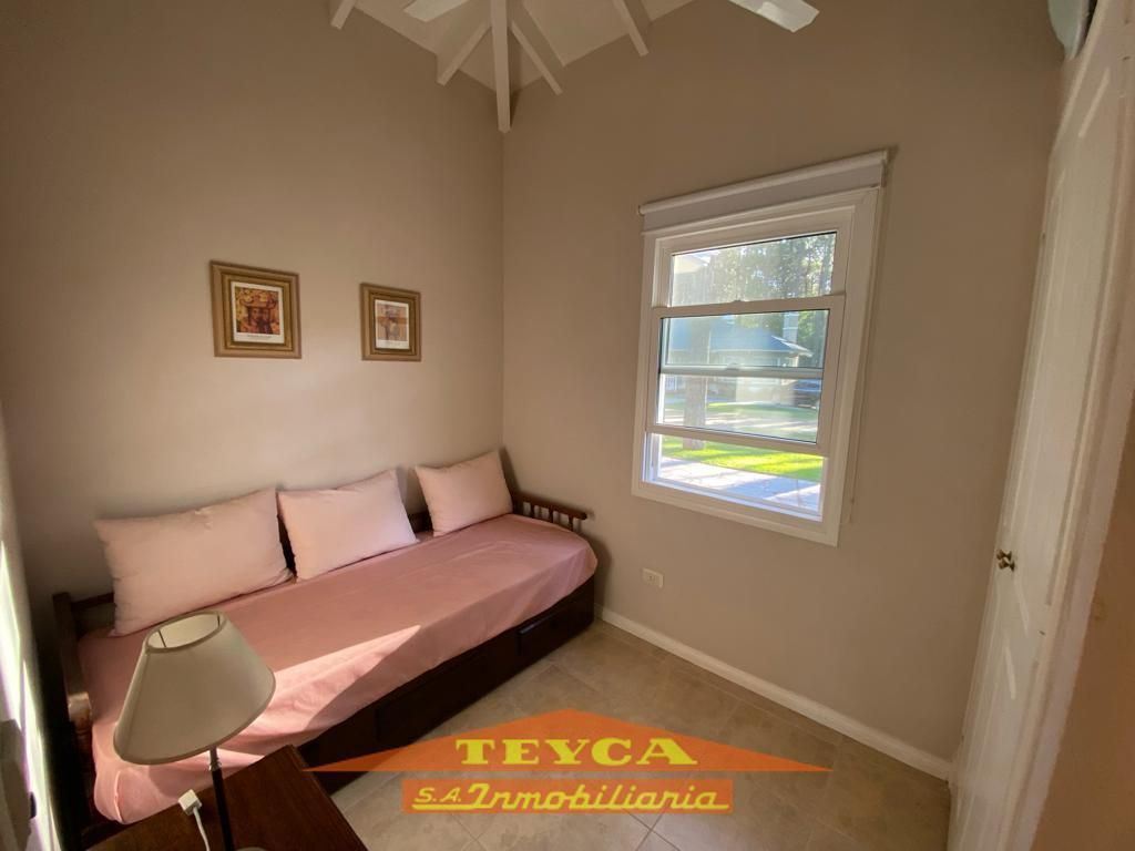 Casa en venta Pinamar Chico 4 ambientes
